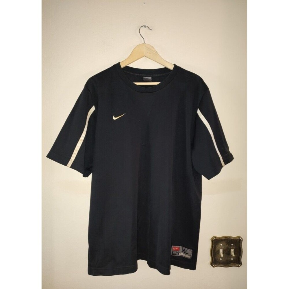 Vintage Nike Men's Short Sleeve Black T-Shirt Size XL